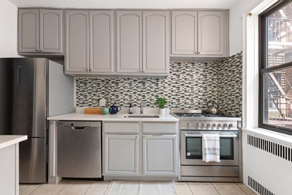 The talk of a housing bubble in the coming year seems to be at a fever pitch as rising mortgage rates continue to slow down an overheated real estate market. Over the past two years, home prices have appreciated at an unsustainable pace causing many to ask: are things just slowing down, or is a crash coming?