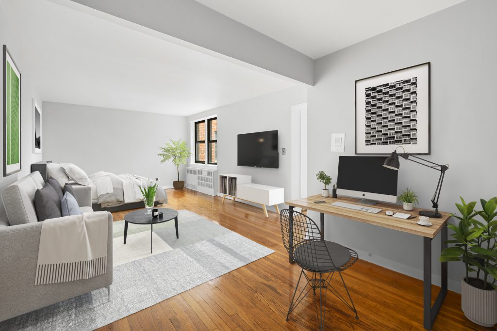 With impressive top-floor views from every window and an updated kitchen & bathroom, this special studio apartment for sale in Bedford Park, Bronx is ready for a new owner. And don't worry about having a 20% down payment here- this co-op allows as low as a 15% down payment. Let's check it out!