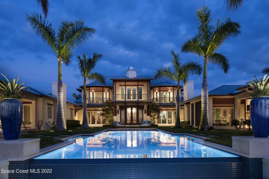 Welcome to Compass Curated, a collection of our most prestigious properties across the country, delivered to your inbox each month. Take a look at these dream homes and let us know which one's your favorite for January!