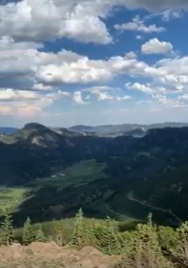 Ladies & Gentlemen- 🌎HER🌎

The absolute pure JOY of seeing the Rockies 🏔for the first time a couple years ago. You couldn’t get the smiles off our faces if you tried.

Happy Earth Day!!
📍Rocky Mountain National Park