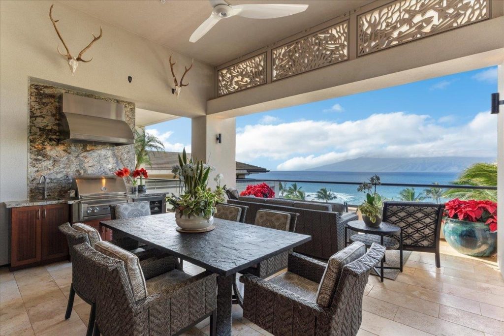 🏡✨Rounding up our favorite Compass property listings from across the country this week. Which one’s your favorite??