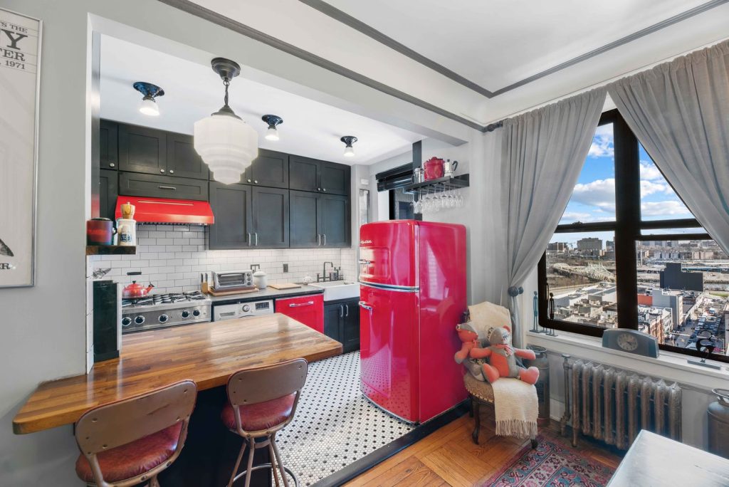 Each Friday we roundup a list of all the upcoming open houses for the weekend in Riverdale, Kingsbridge, and Hamilton Heights. Click the button below to get access to our list of open houses. Which ones are you going to head to this weekend?