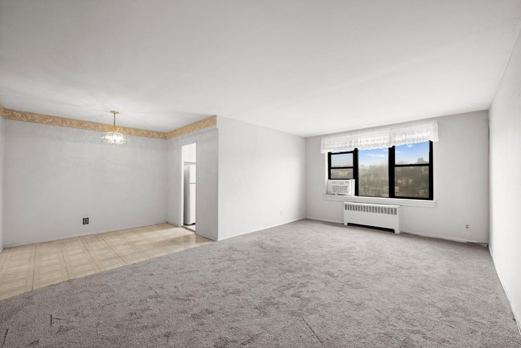 Each Friday we roundup a list of all the upcoming open houses for the weekend in Spuyten Duyvil. Which ones are you going to head to this weekend?