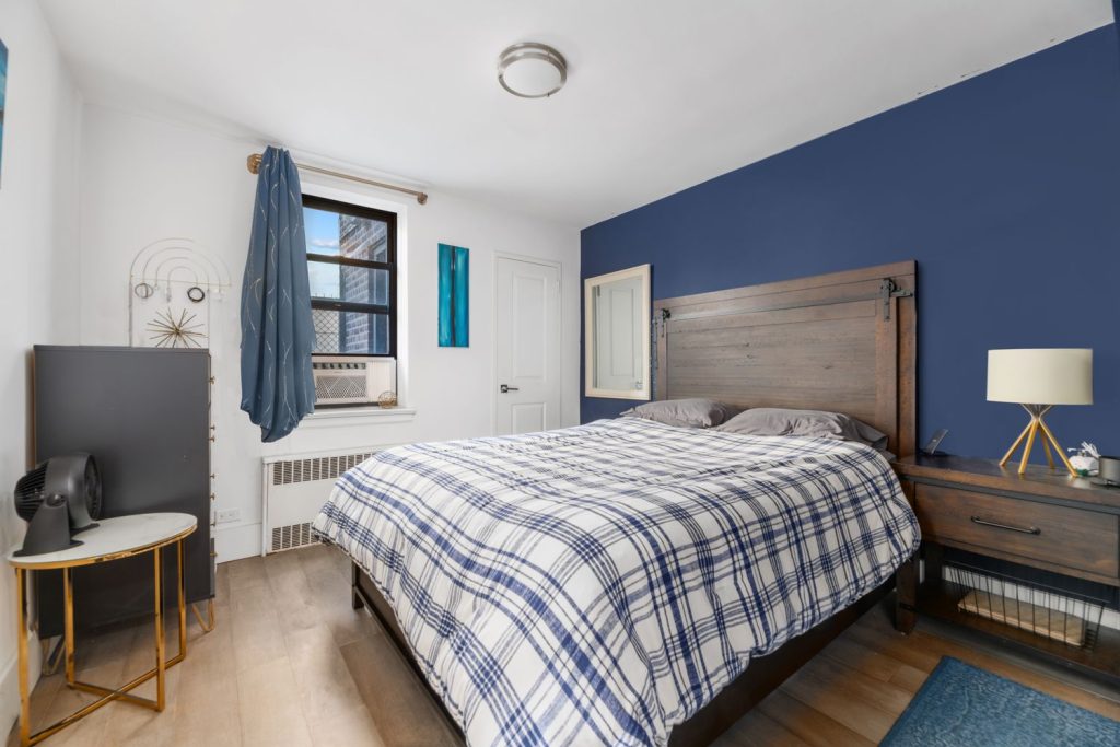 Each Friday we roundup a list of all the upcoming open houses for the weekend in Spuyten Duyvil. Which ones are you going to head to this weekend?