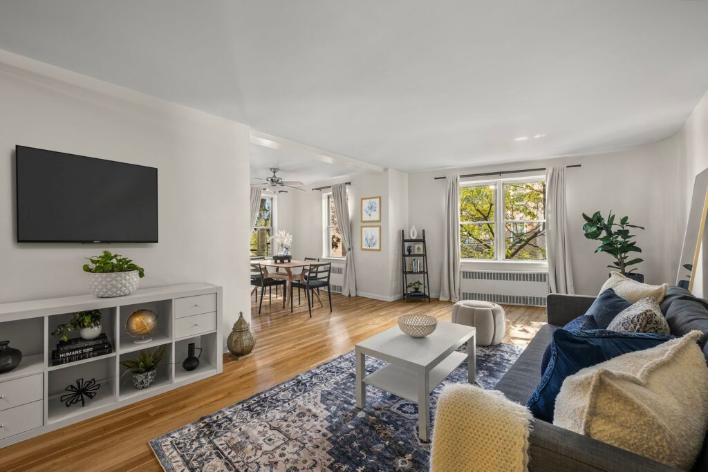 Each Friday we roundup a list of all the upcoming open houses for the weekend in Riverdale, Bronx. Which ones are you going to head to this weekend?