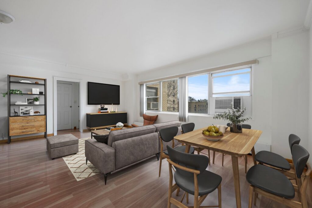 What makes Fordham Hill Oval the premier residential destination in University Heights?